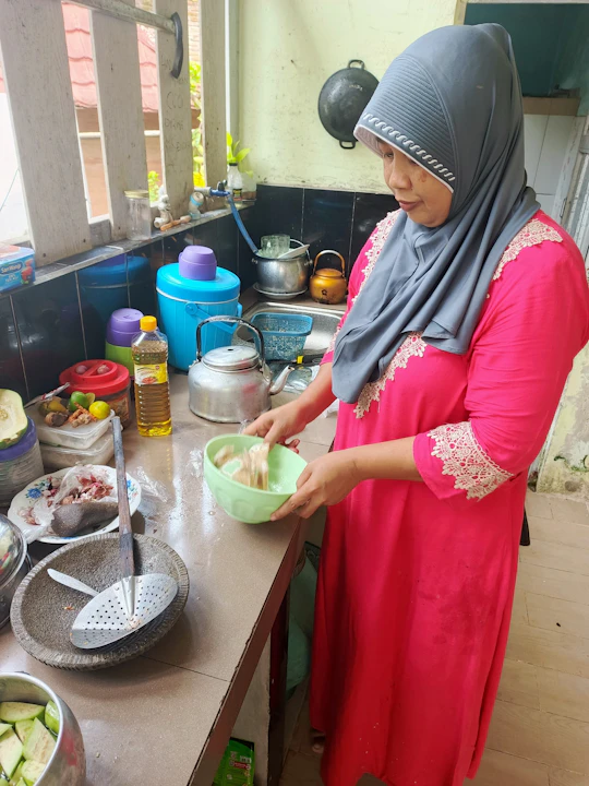 Food and culture tour with a local family in Praya