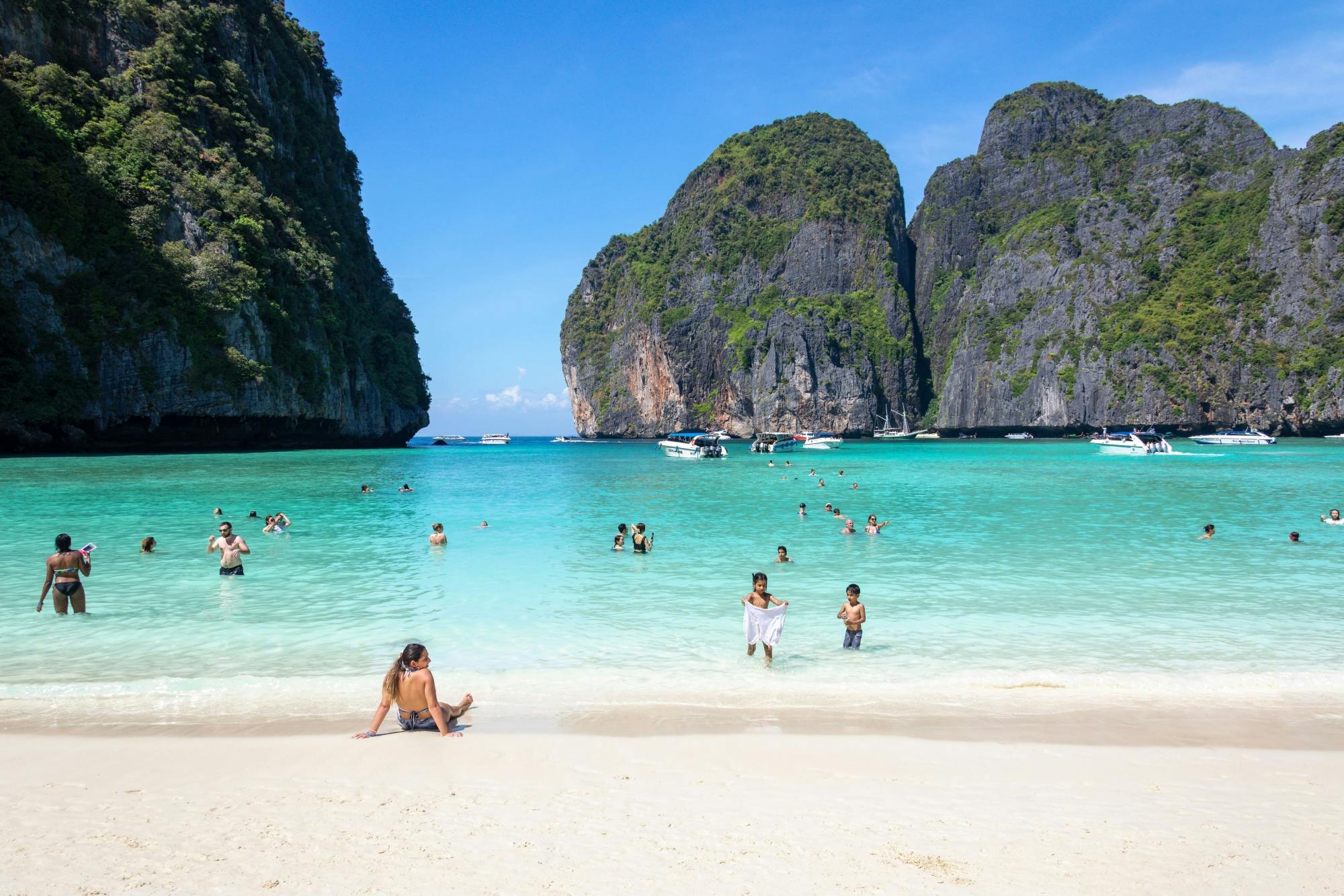 Full-day Phi Phi Islands Speedboat Tour with Pileh Lagoon