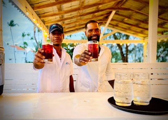 Croisière au coucher du soleil sur la plage de Bavaro avec dîner "surf n' turf".