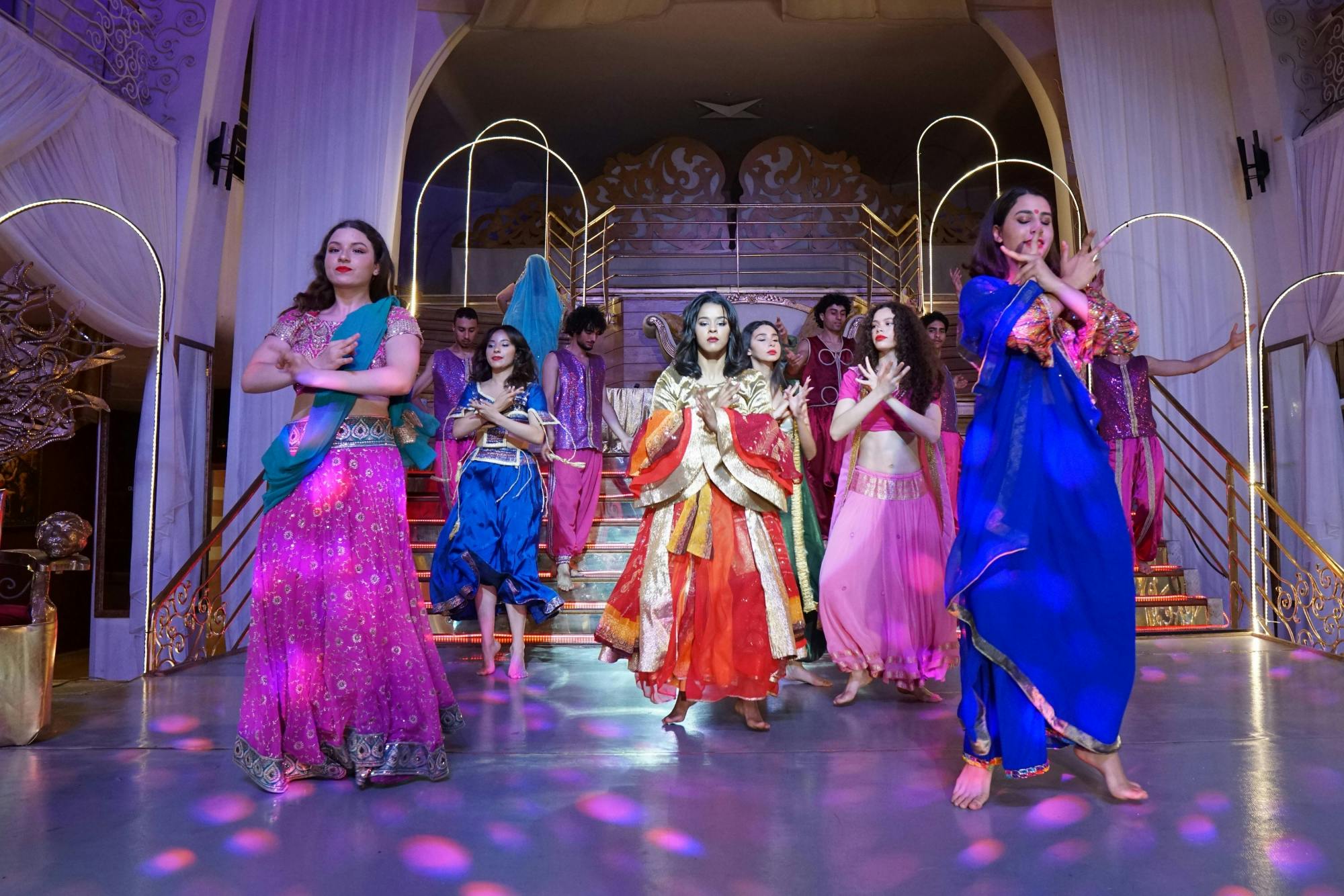 Cena con espectáculo Sheherazade