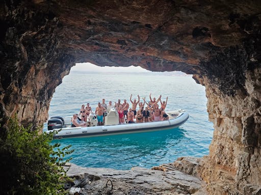 Guided speedboat tour of Karaburun’s beaches in Albania