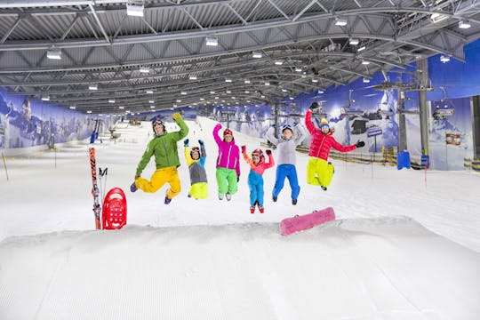 Year-round ski and snowboard experience in Alpenpark Neuss