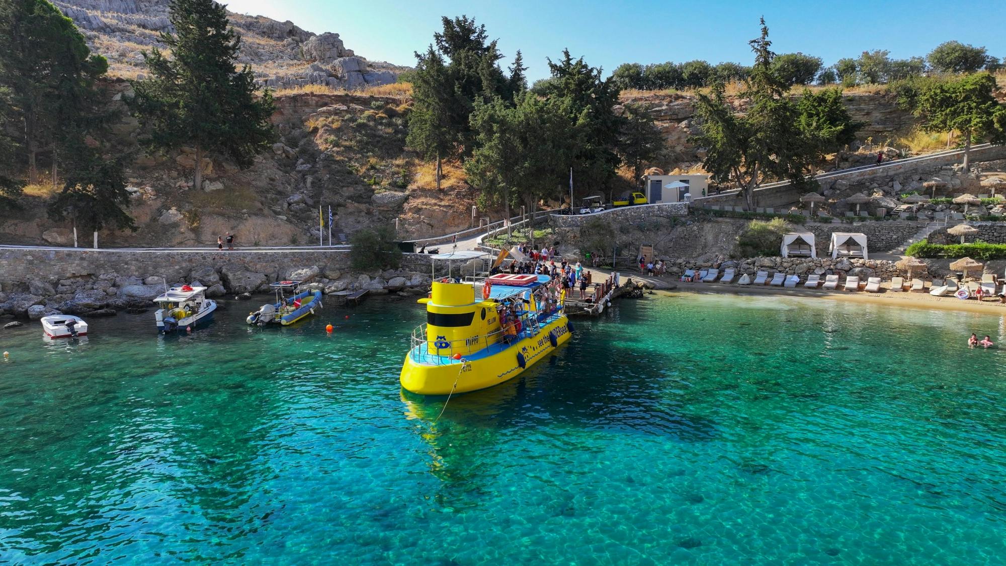 Zweistündige U-Boot-Tour durch Lindos und Schwimmen in der Bucht von Navarone