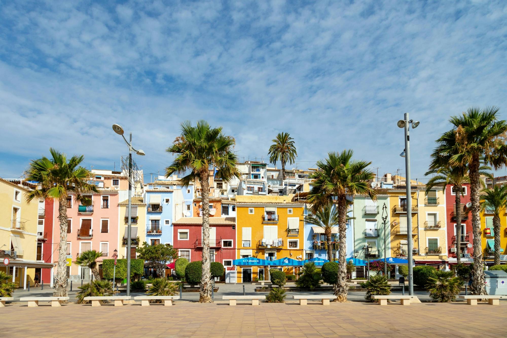 Half-day guided tour to Finestrat Motor Museum and Villajoyosa