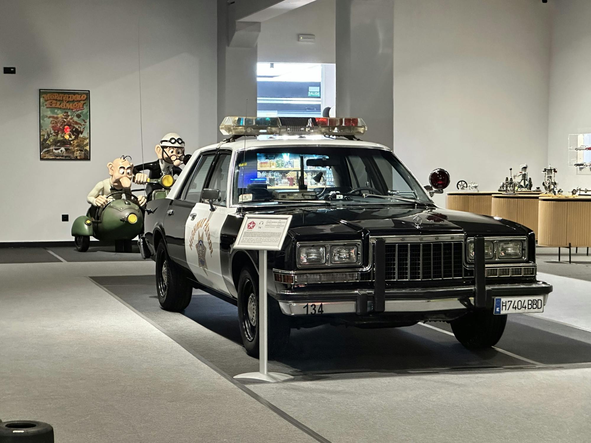 Half-day guided tour to Finestrat Motor Museum and Villajoyosa