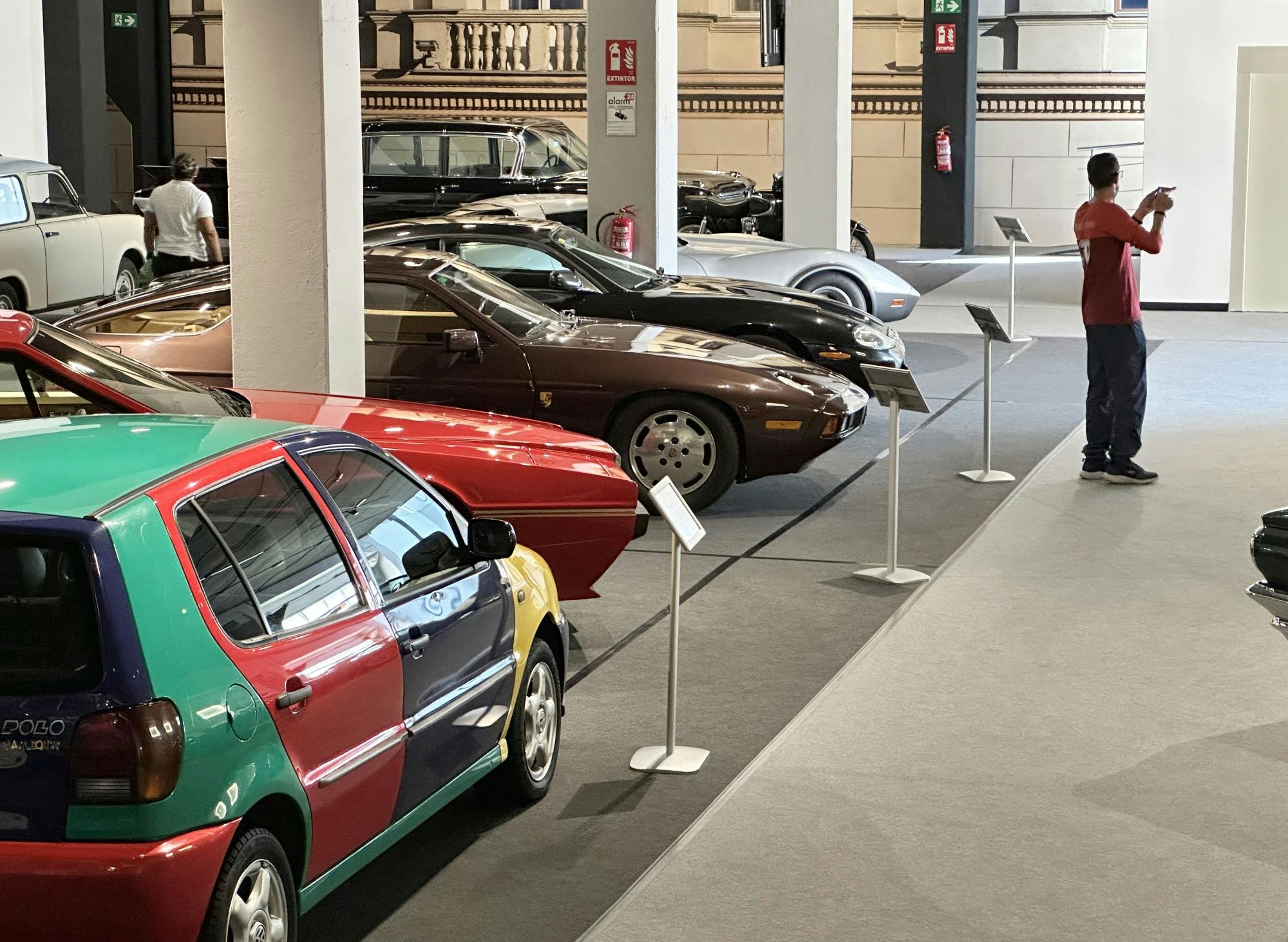 Half-day guided tour to Finestrat Motor Museum and Villajoyosa
