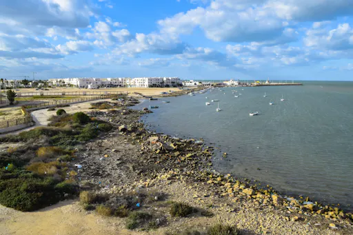 Mahdia and Monastir full-day tour with lunch at a farm
