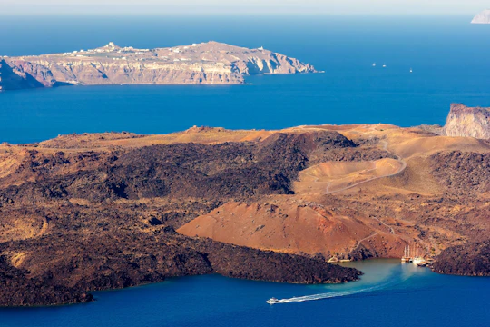 Small-group Santorini catamaran cruise