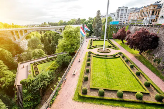 1-hour walking tour of Luxembourg City with a local