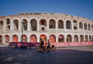 Verona E-bike tour with city center and panoramic views