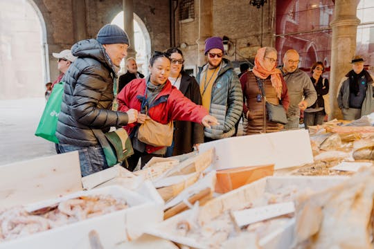 Visita guiada a la Basílica de San Marcos y al Palacio Ducal con paseo en góndola