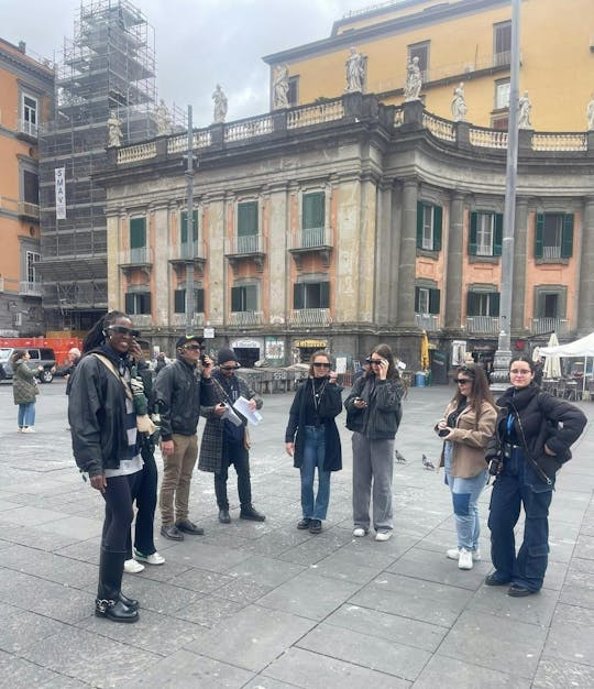 Naples' historic centre walking tour with augmented reality
