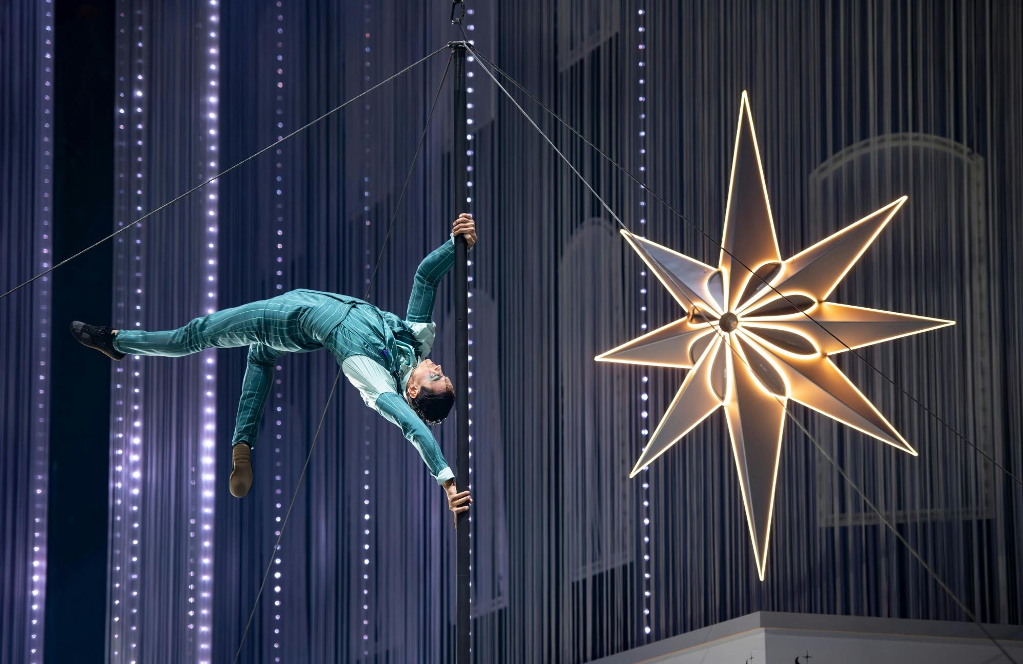 Cirque du Soleil IL·LU and Tibetan Bridge Package