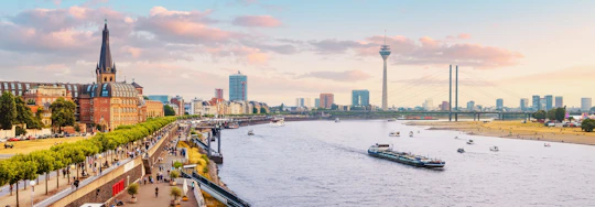 Explore Düsseldorf in 1 Hour with a Local