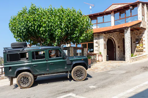 Full-Day Crete wine tasting and 4x4 off-road experience
