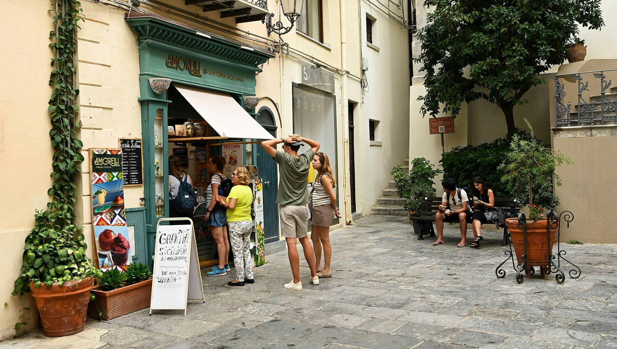 Campofelice to Cefalù evening shuttle service in Sicily