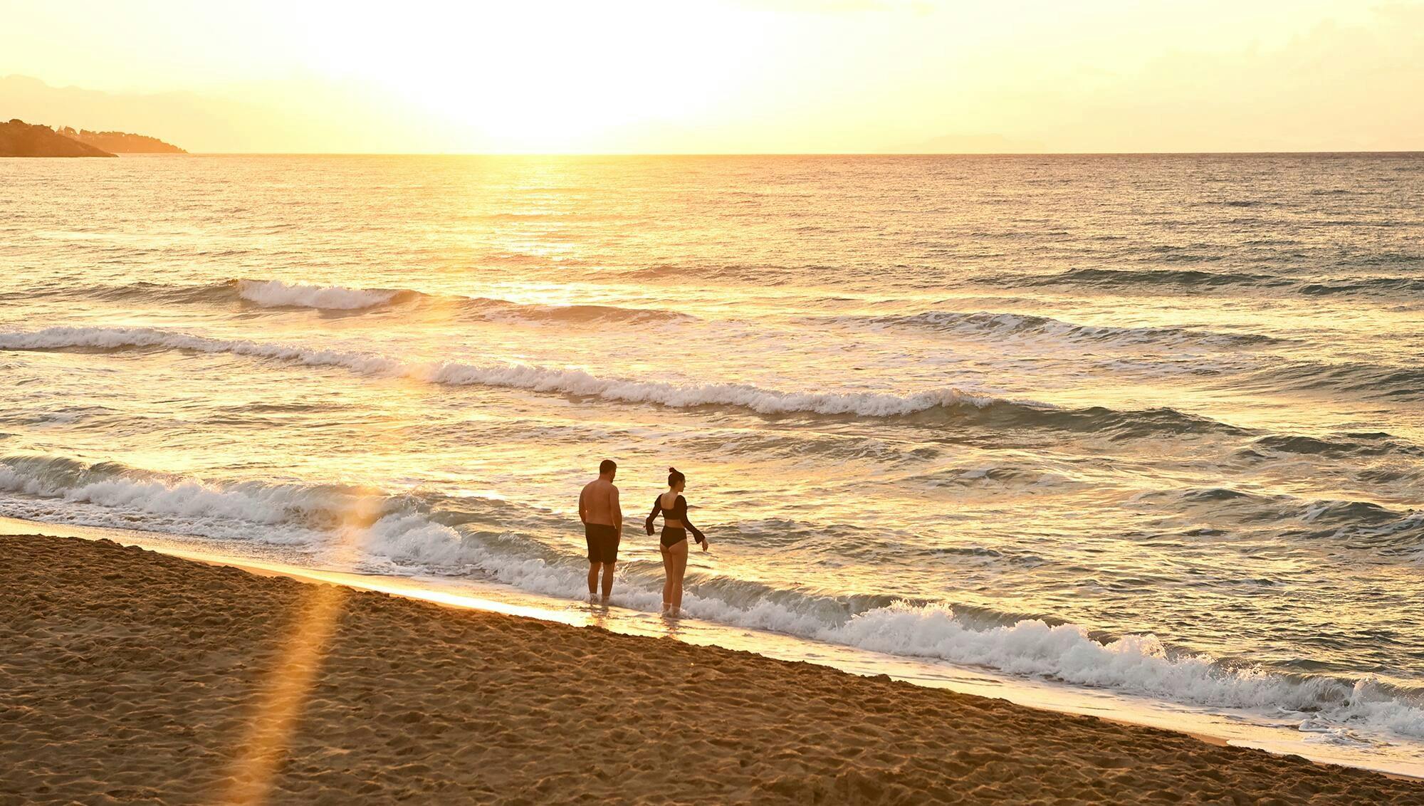 Campofelice to Cefalù evening shuttle service in Sicily