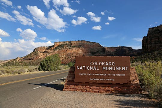 Colorado National Monument Scenic Drive: Self-Guided Audio Tour