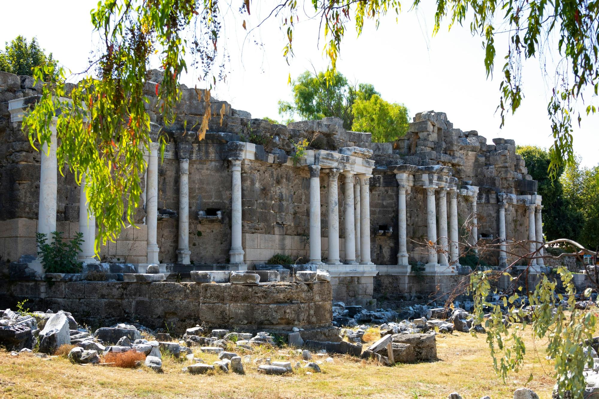 Side tour with Temple of Apollo and shopping