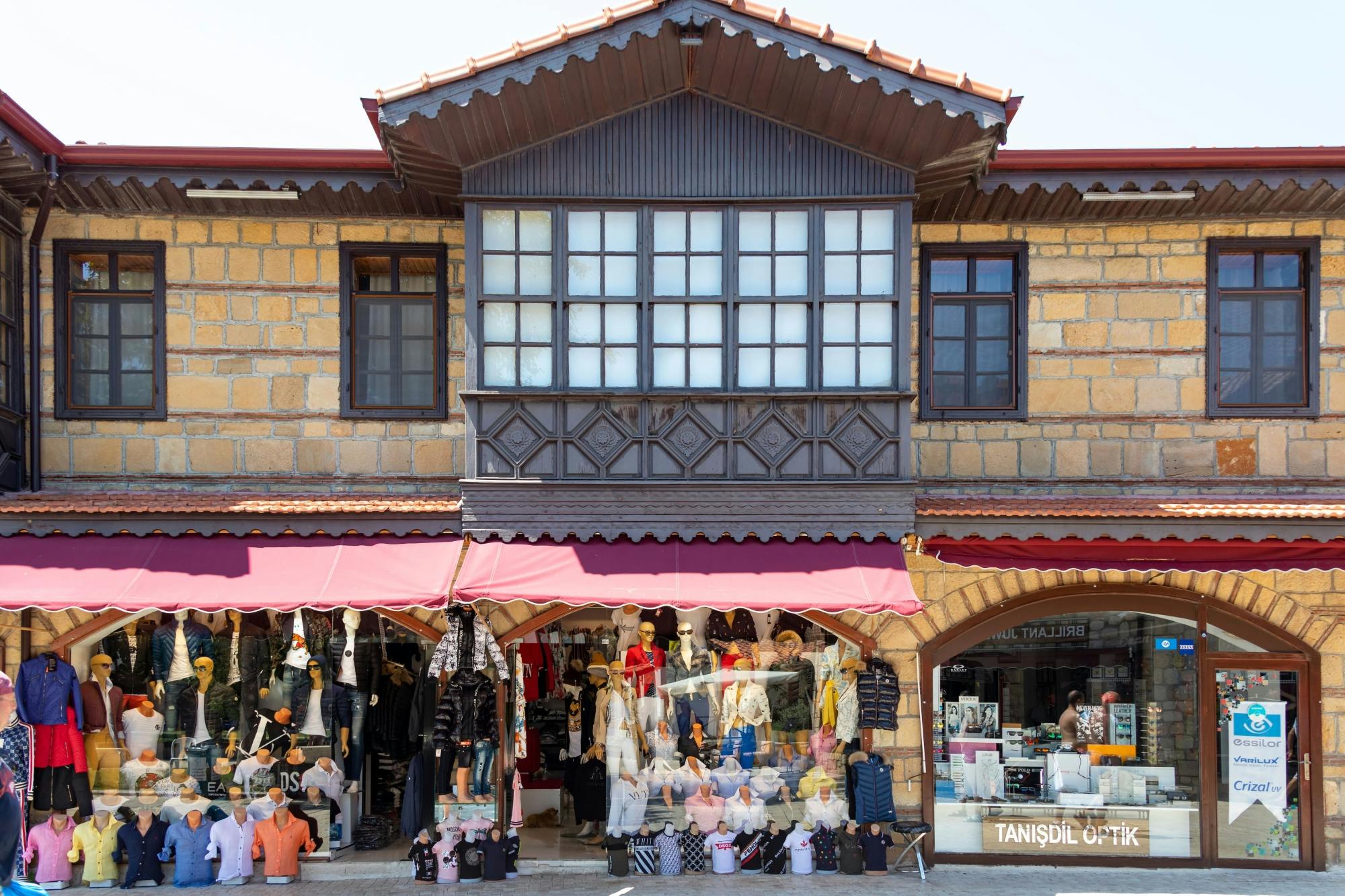 Side tour with Temple of Apollo and shopping