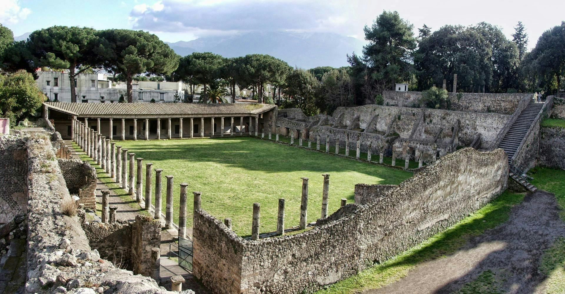 pompeii-2375124_1920.jpg