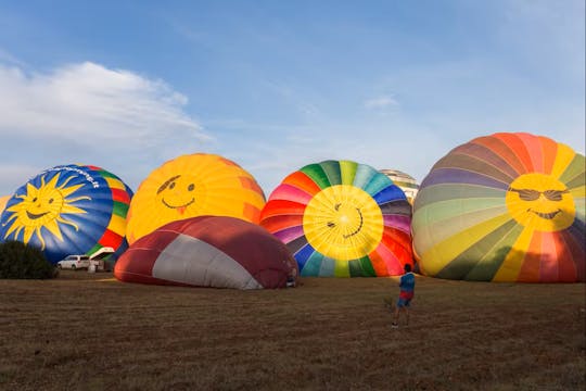 Voo de balão de ar quente ao nascer do sol em Maiorca