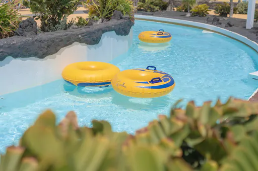 Aqualava Splashtastic