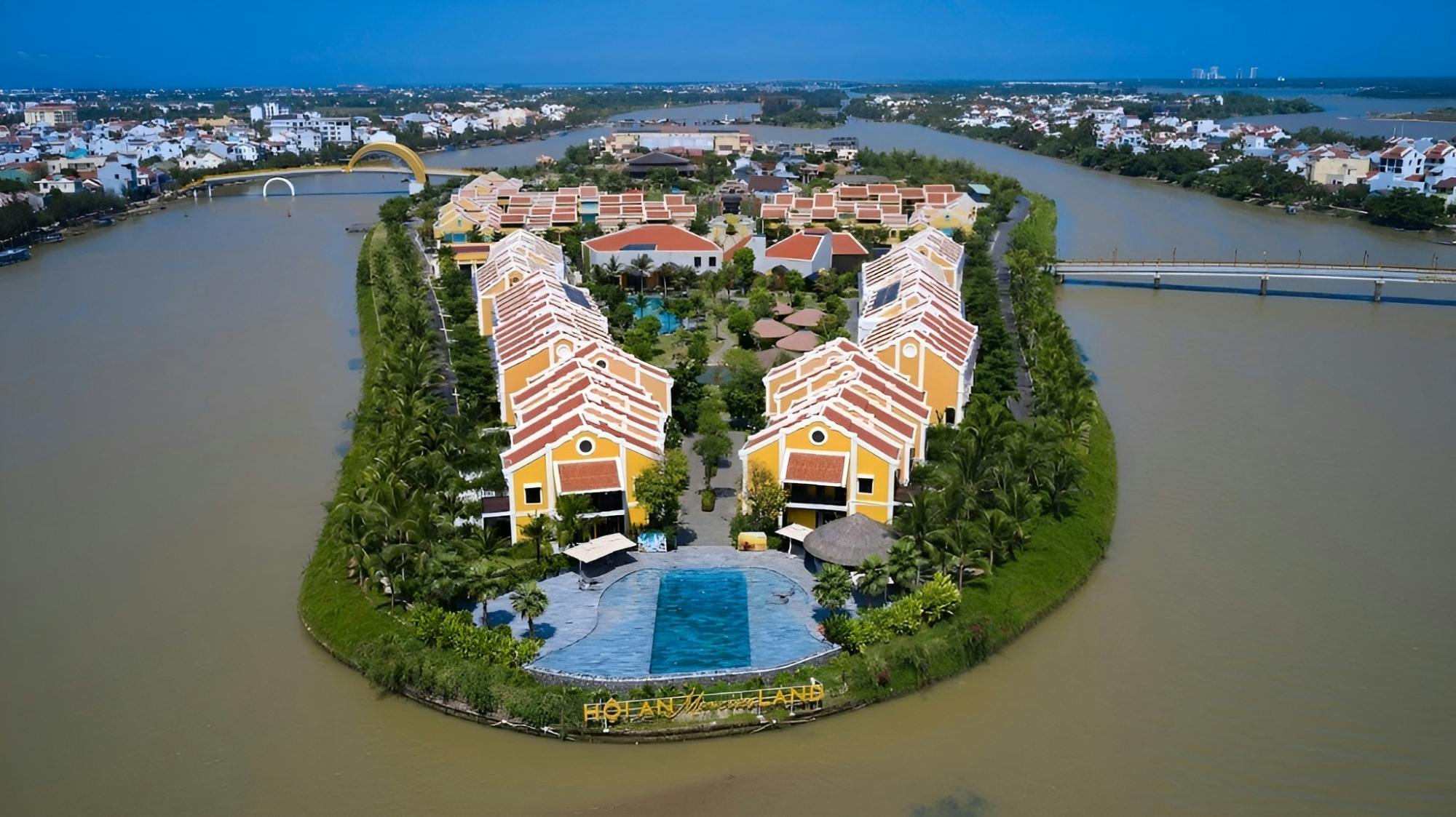 One-way transfer from Da Nang city to Hoi An Impression theme park