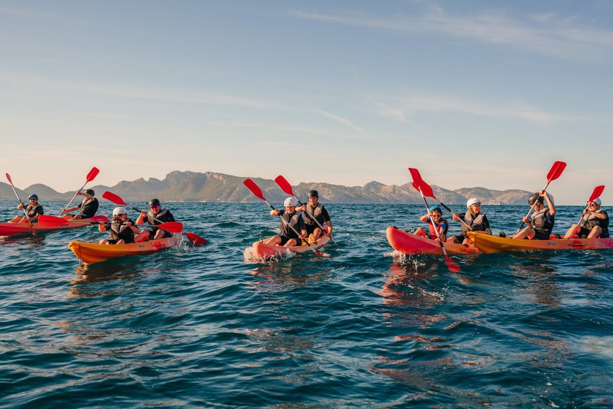 Mallorca multi-avontuur met kajakken, klifspringen, snorkelen en meer