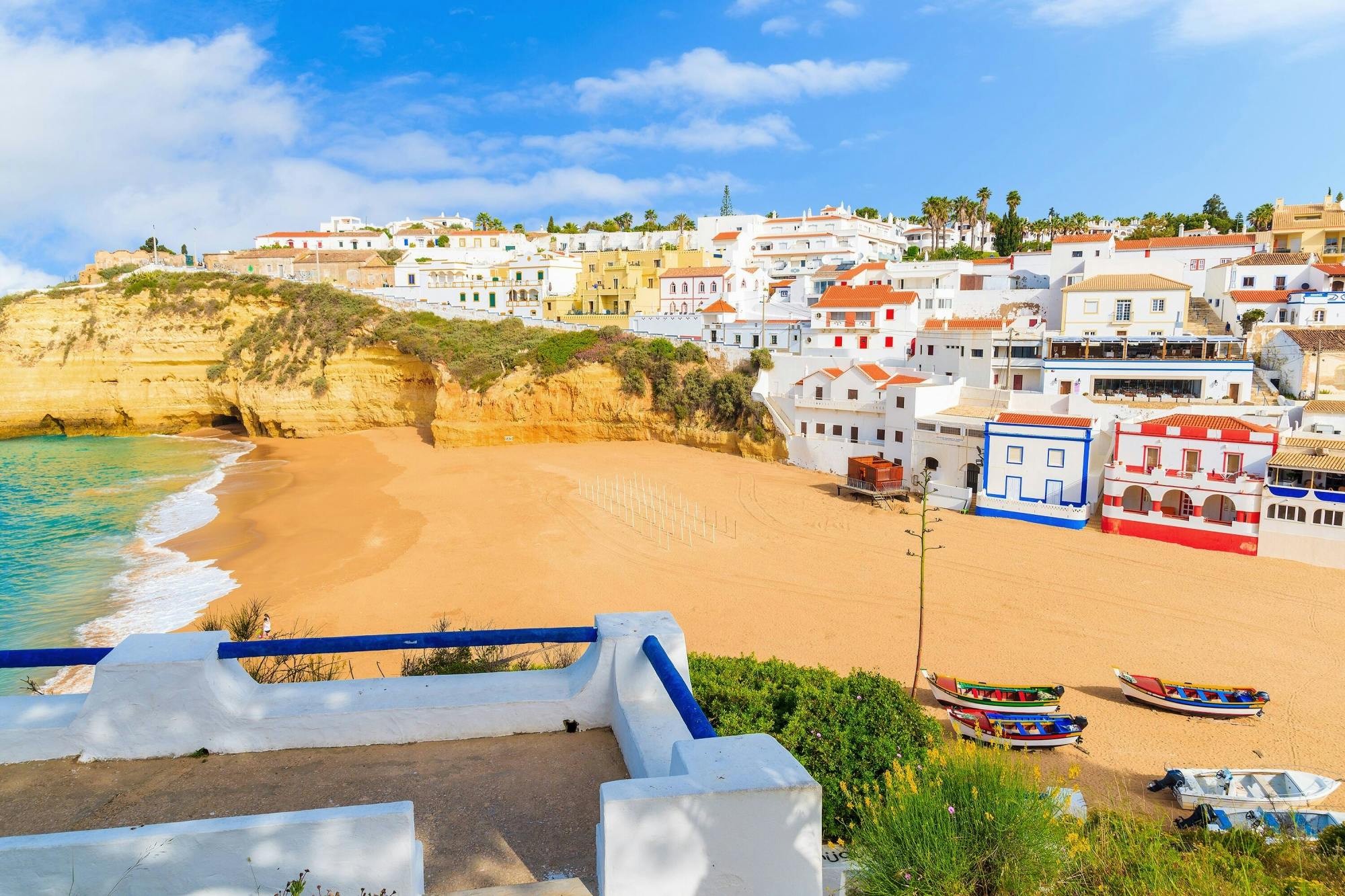 Transport to Carvoeiro Black and White Night in the Algarve