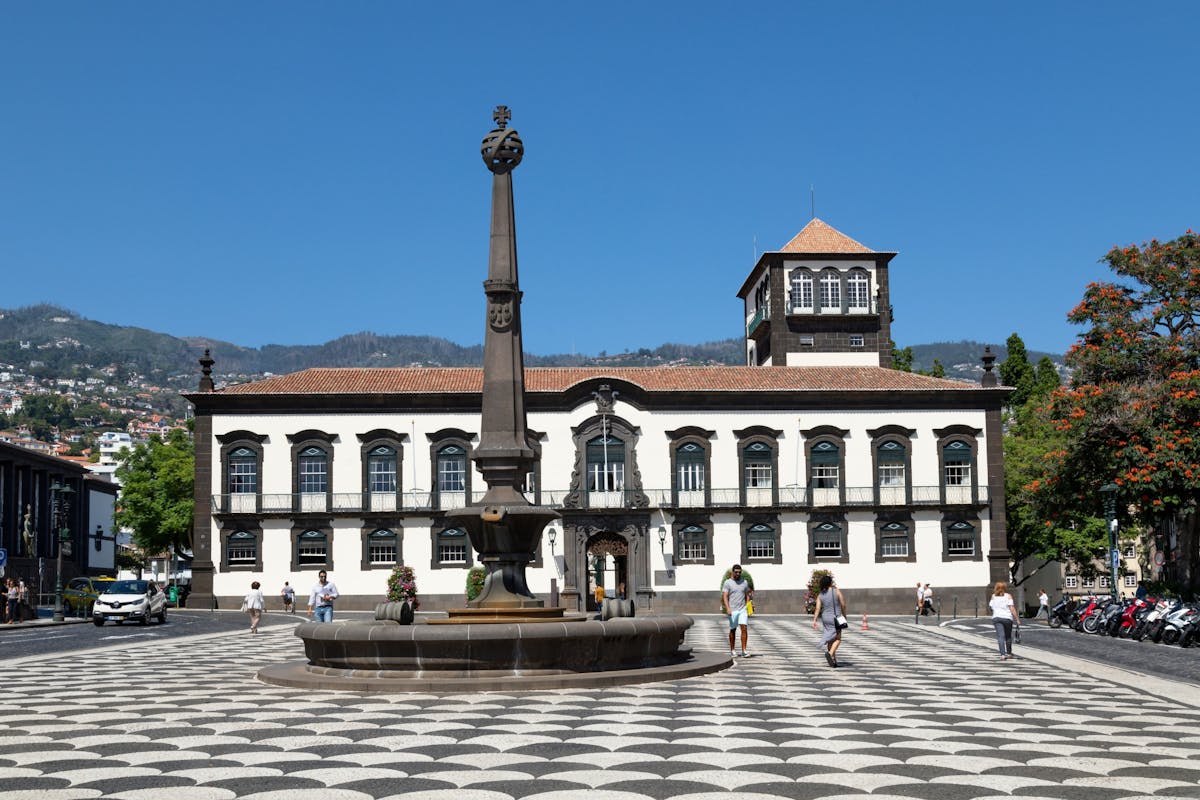 Funchal Blue and Red Line Essentials city sightseeing tour