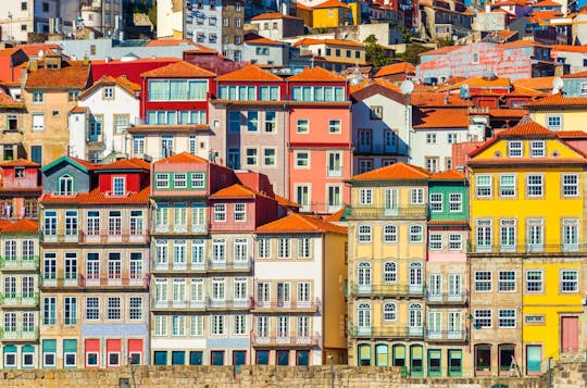 Passeio a pé pelos pontos instagramáveis do Porto com um morador local