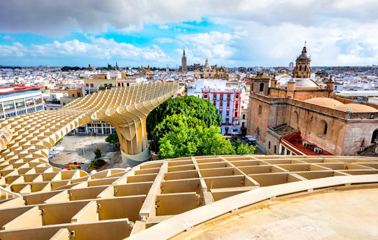 Seville skyline walking tour with Metropol Parasol visit