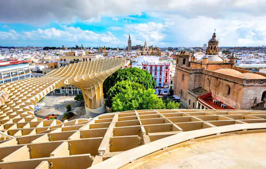 Tour a pé pelo horizonte de Sevilha com visita ao Metropol Parasol