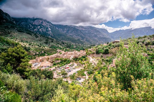 Sites & Bites: Fornalutx village tour with artisan ice-cream