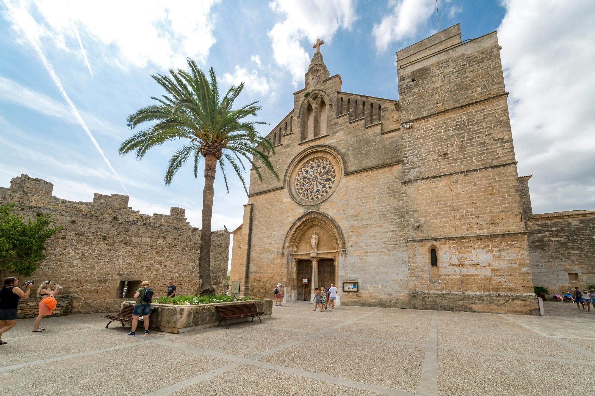 Sites & Bites: Es Colomer, Alcudia Market and Ensaimada tasting