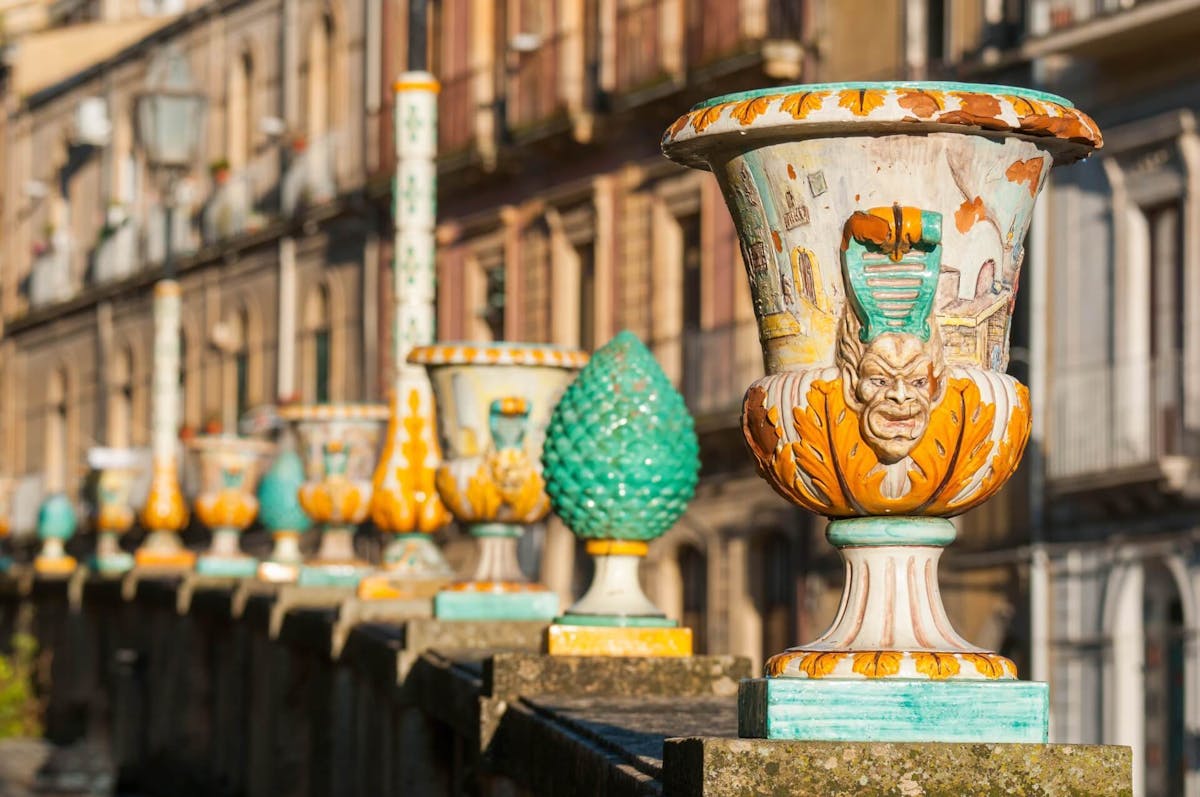 Wandelrondleiding door Caltagirone onder begeleiding van een keramiekdeskundige