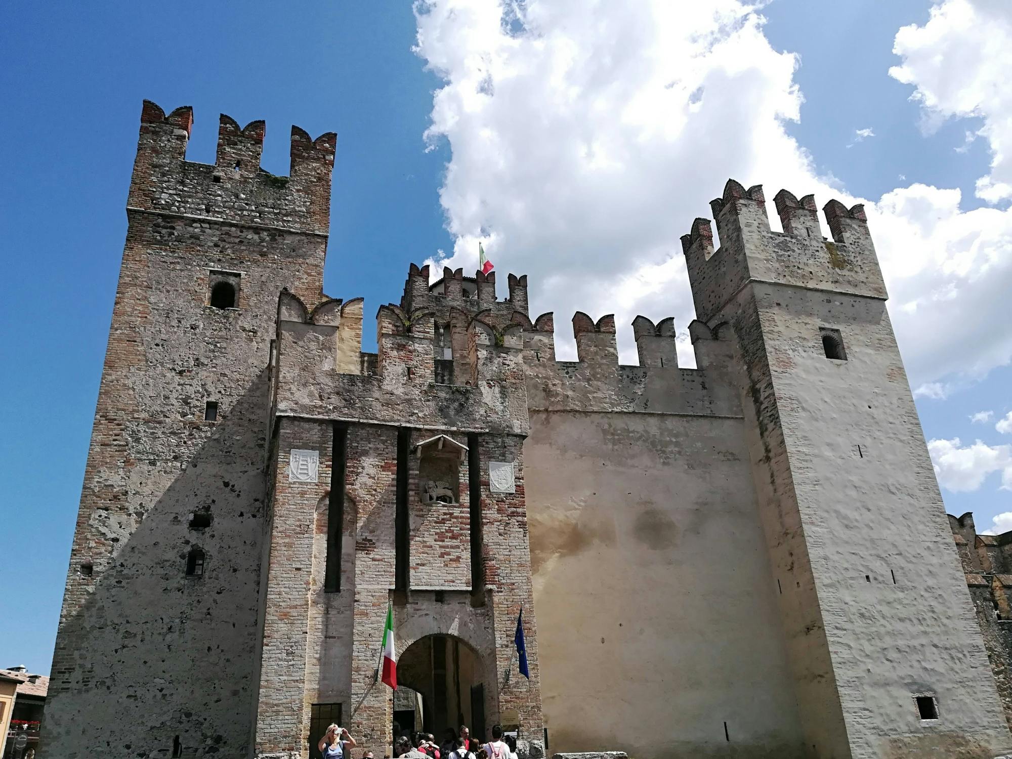 Lake Garda tour with boat trip from northern hotels