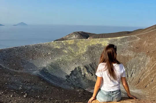 Wycieczka z przewodnikiem do wielkiego krateru na wyspie Vulcano