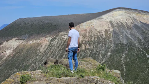 20250520682c938d47494.jpg