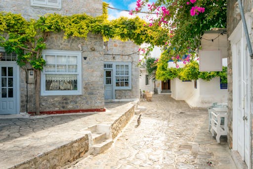 Hydra Island boat trip including a guided tour of the town