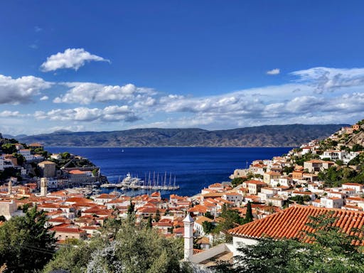 Hydra Island boat trip including a guided tour of the town