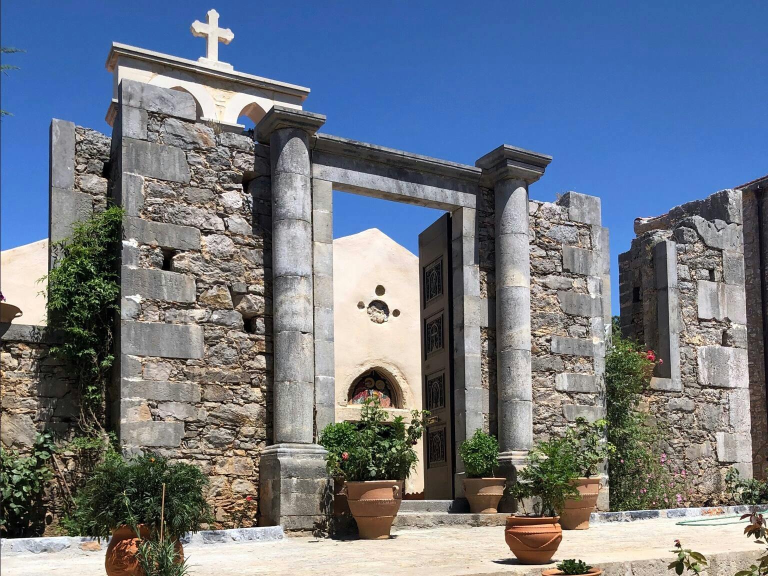 Flavours of Crete 4x4 tour with monastery and winery visits