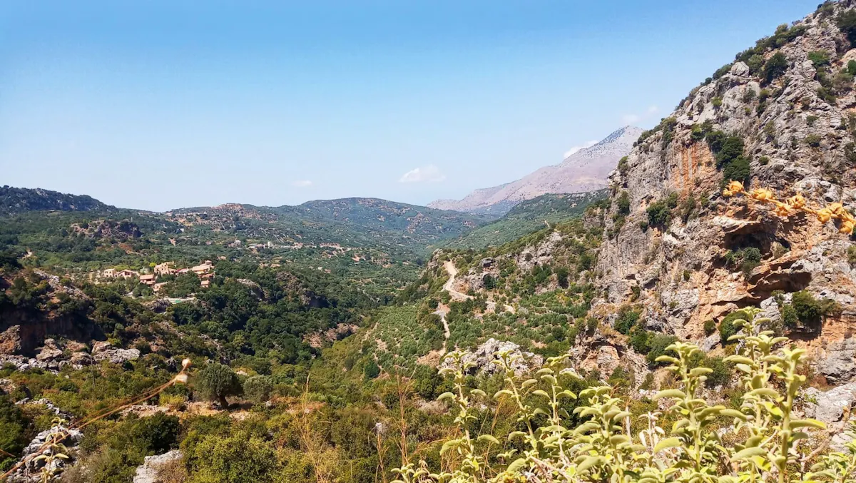 Flavours of Crete 4x4 tour with monastery and winery visits