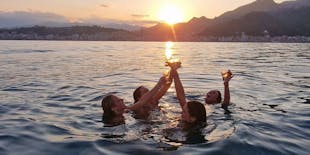 Crociera nella baia di Taormina con degustazione di vini e liquori in Sicilia