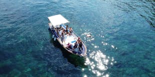 Crociera al tramonto nella baia di Taormina con aperitivo