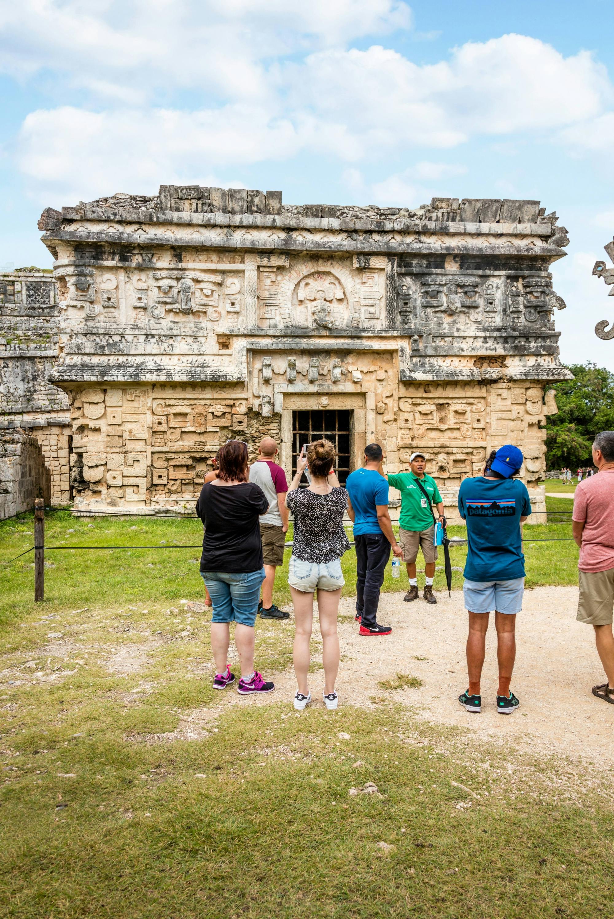 Chichen Itza Tour by Xichen