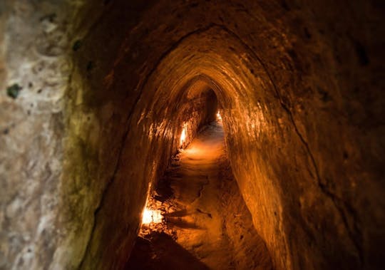 Wycieczka premium po tunelach Cu Chi i poznanie historii Wietnamu z HCM