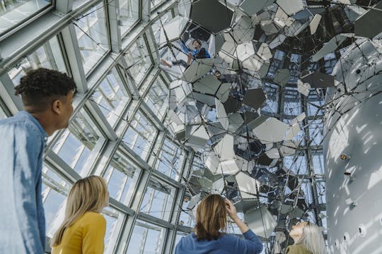 Eintrittskarten für den Aussichtspunkt Torre Glories und die Immersive Sculpture
