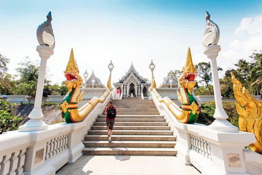 Sites & Bites: markten, tempels en melkthee in Krabi